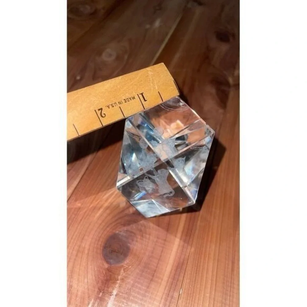 Cat 3D laser etched crystal glass Cube Kitten/Cat Statue, Paper Weight